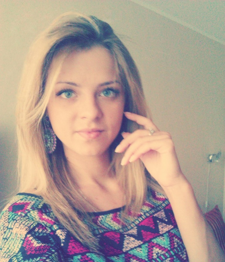 Настюша привлекательная девушка из Усть-илимск цена от 3000 руб