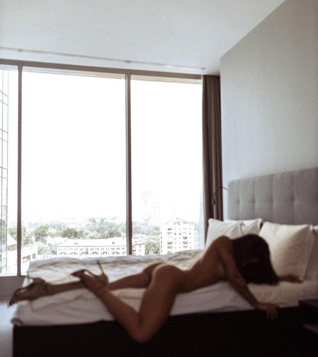 Юлечка привлекательная девушка из Усть-илимск цена от 5000 руб